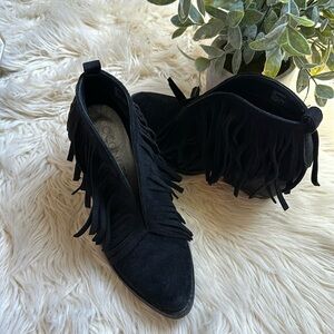 Coconuts- Lambert Black size 6